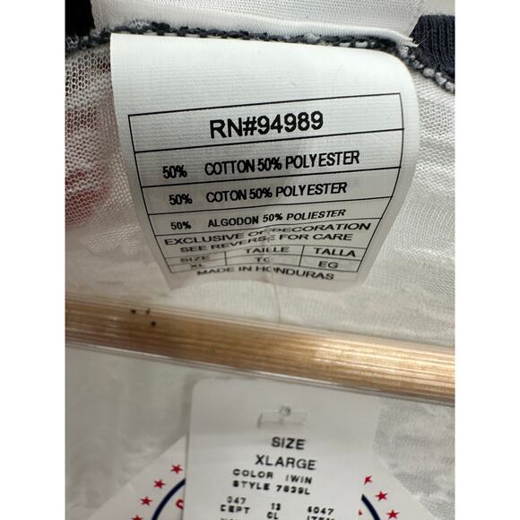 Red Sox Tee Women XL NWT White Blue Washed Out Short Sleeve Shirt Baseball - Picture 7 of 7